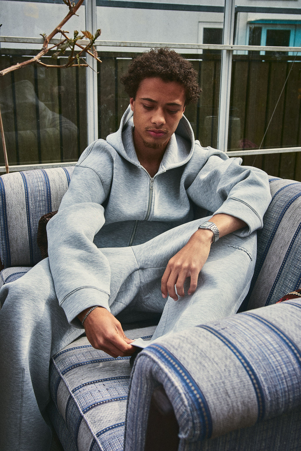 GREY HOODIE